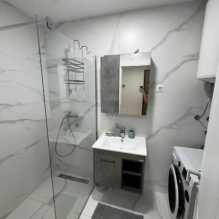 Venutra Jednosoban Stan Appartement
